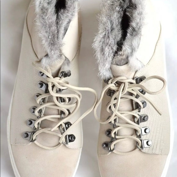 NWB BCBG FurTrim Alabaster Suede/Fur9.5M ORIG$275 - Picture 2 of 8